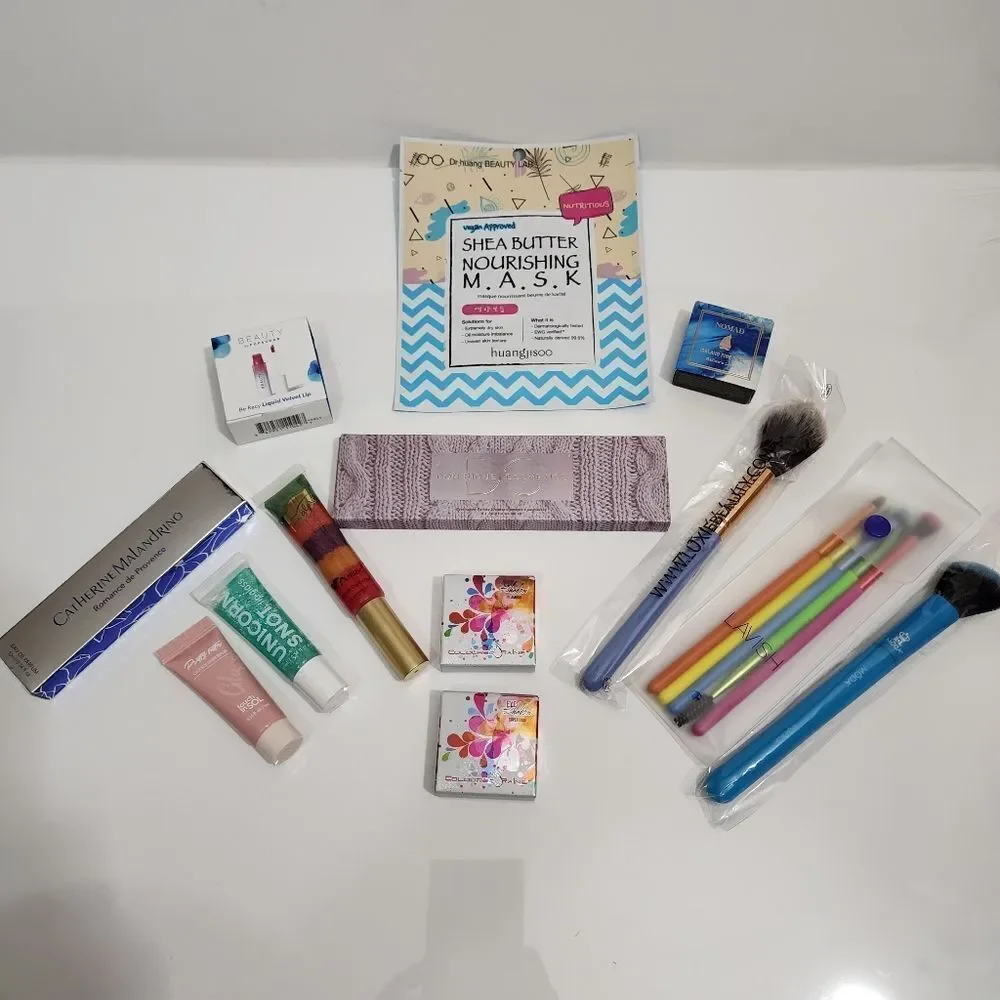 17 pc makeup bundle high end